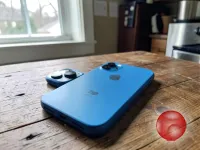 Продам iPhone 12 в отличном состоянии